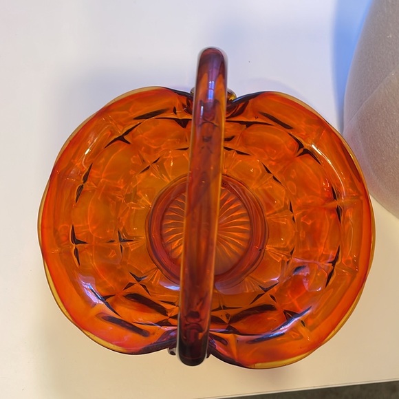 Vintage Tiara Indiana Constellation Red Amberina Large Art Glass Basket JD - Picture 3 of 7